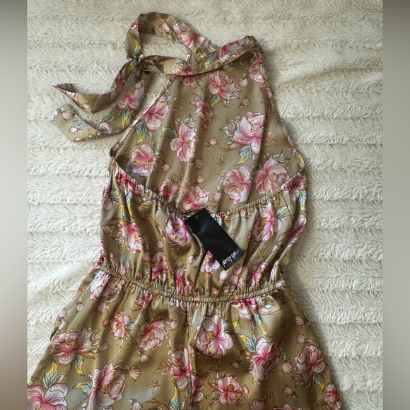 Nasty Gal Pink and Tan Floral Satin Jumpsuit with Pockets - Picture 8 of 8